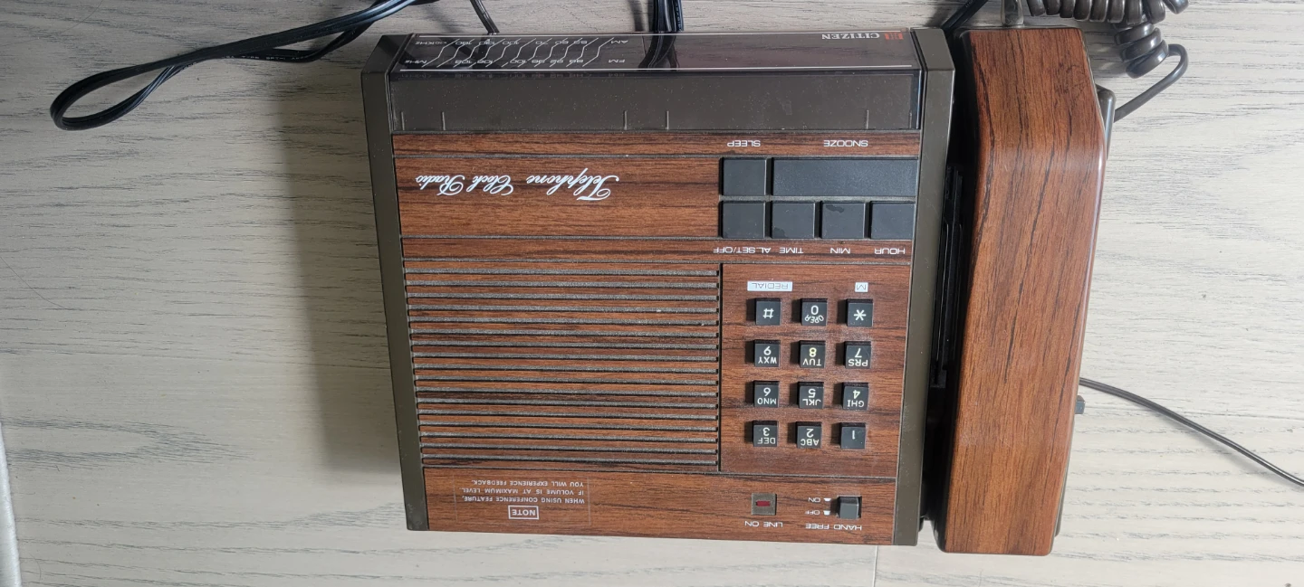 Citizen Telephone Clock Radio - photo 3
