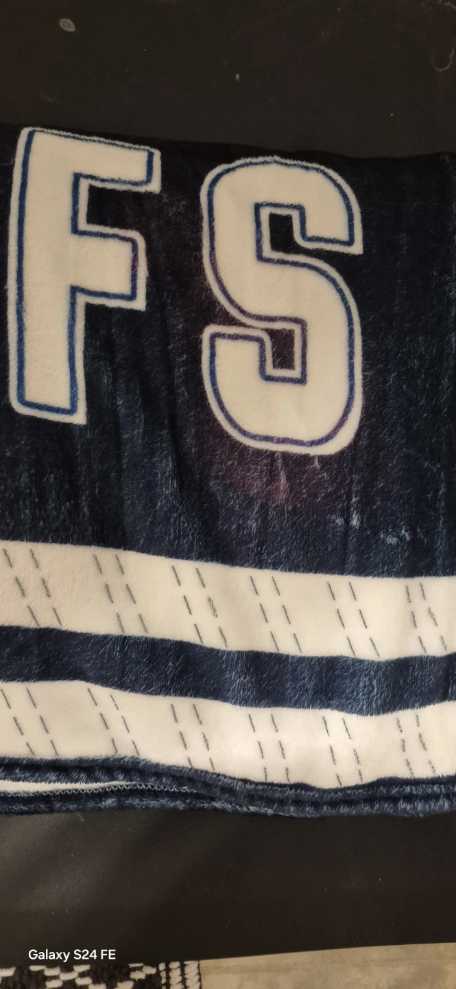 Toronto Maple Leafs Blanket - photo 2