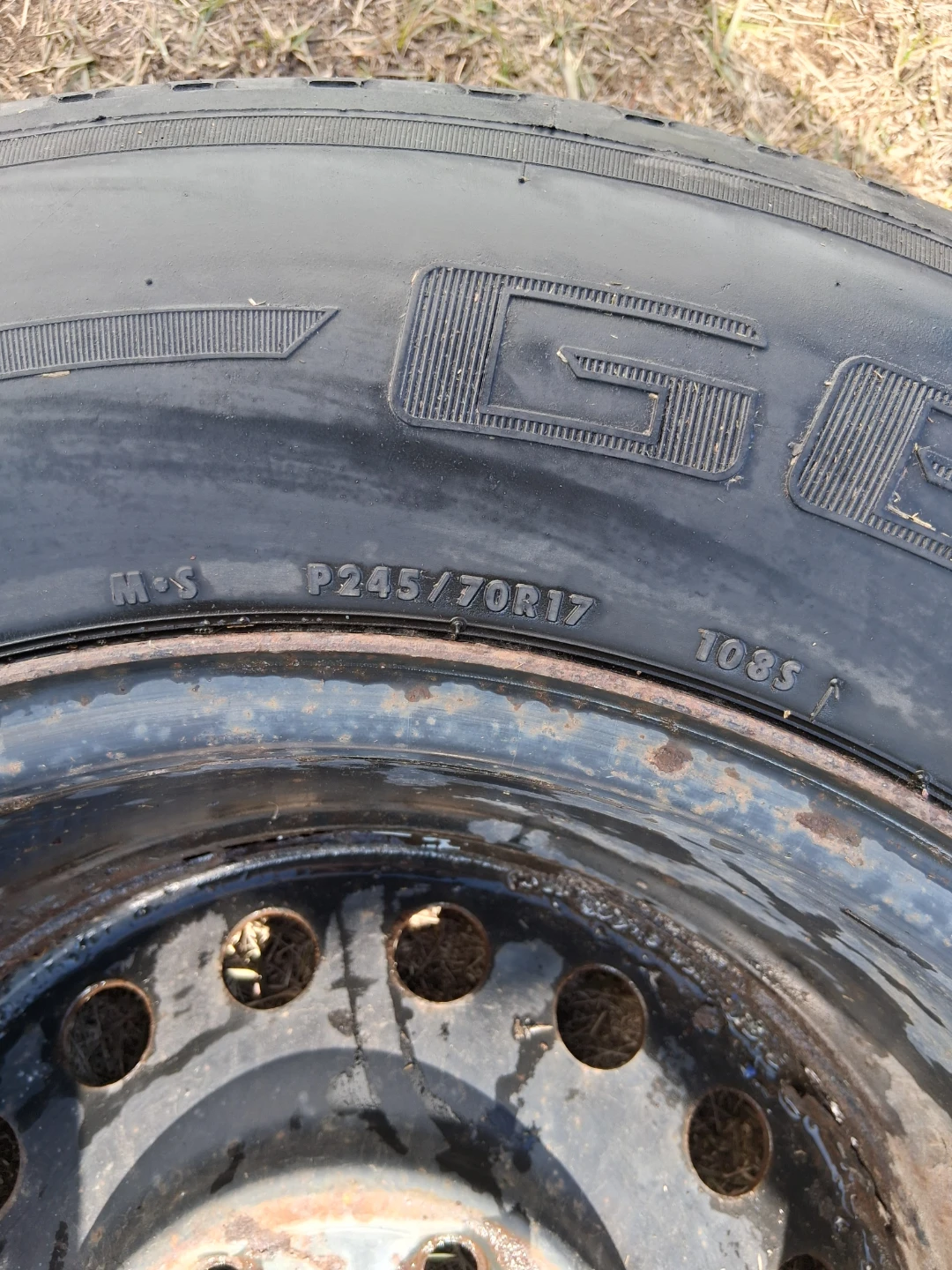 P245/70R17 Tire on Rim - photo 2