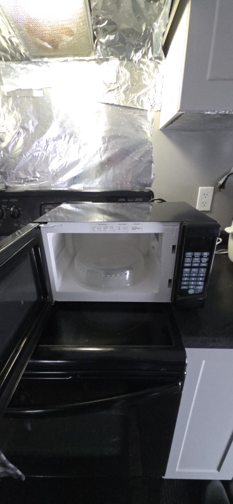 RCA Black Microwave - photo 2