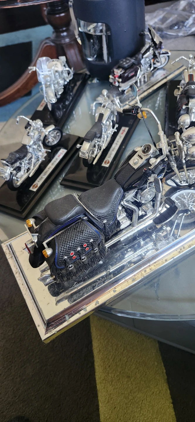 Collection of Harley-Davidson Diecast Motorcycles - photo 5