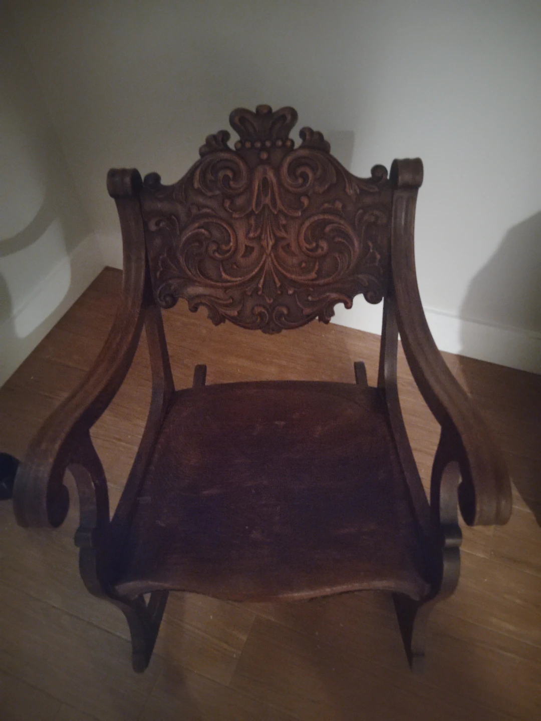 Antique Furniture - photo 4