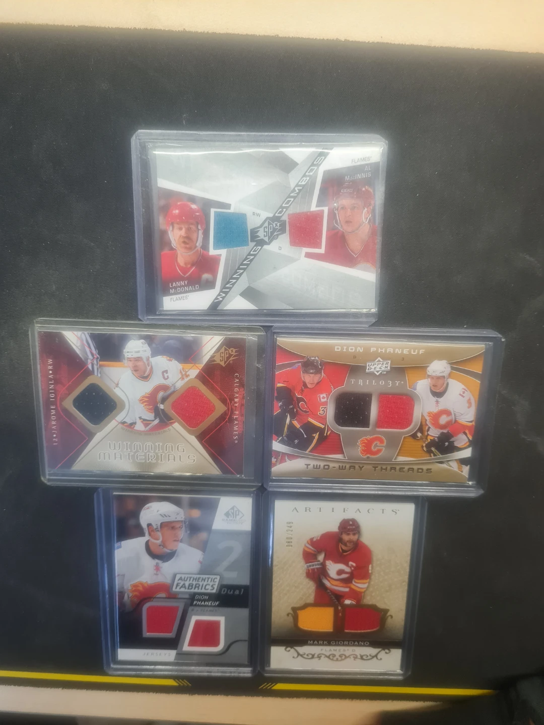 Calgary Flames Hockey Memorabilia Cards