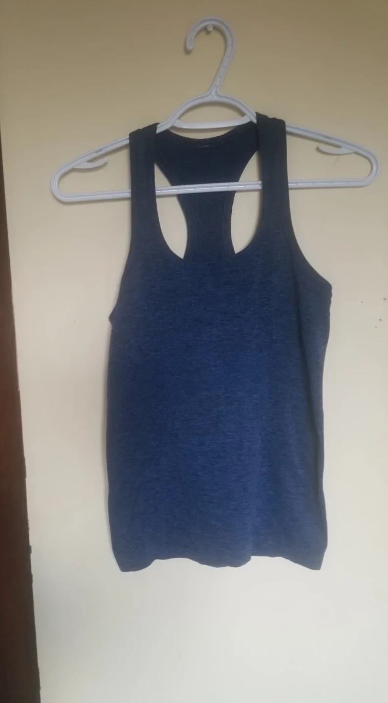 Lululemon Tank Top - photo 2