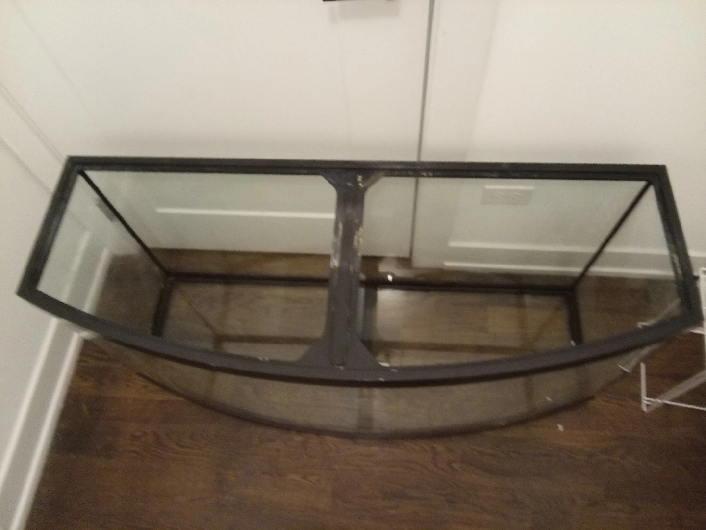 Large Bowfront Aquarium Tank - photo 2
