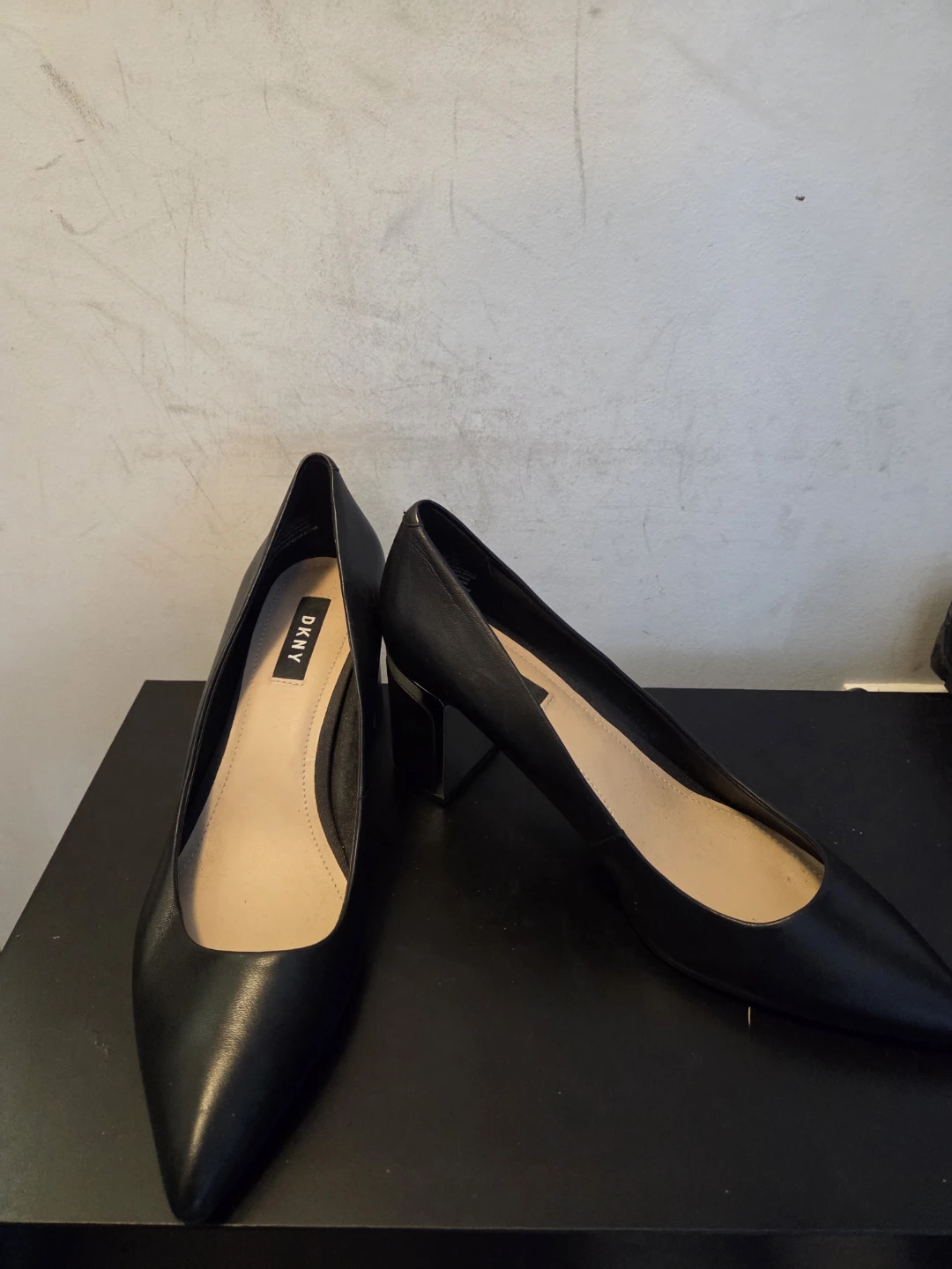 DKNY Black Leather Pointed Toe Heels - photo 2