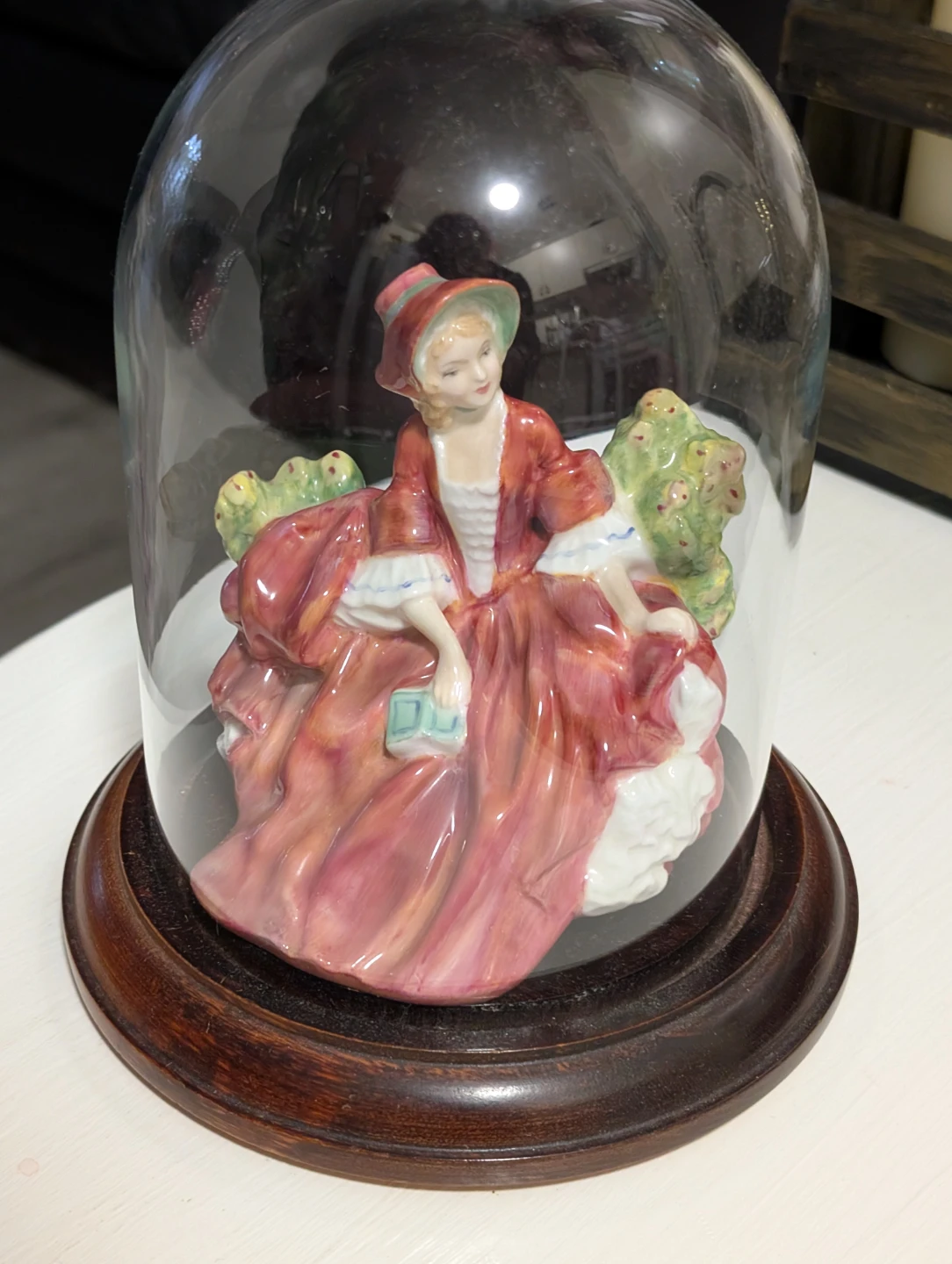 Royal Dalton Porcelain Figurine Woman Dress - photo 2