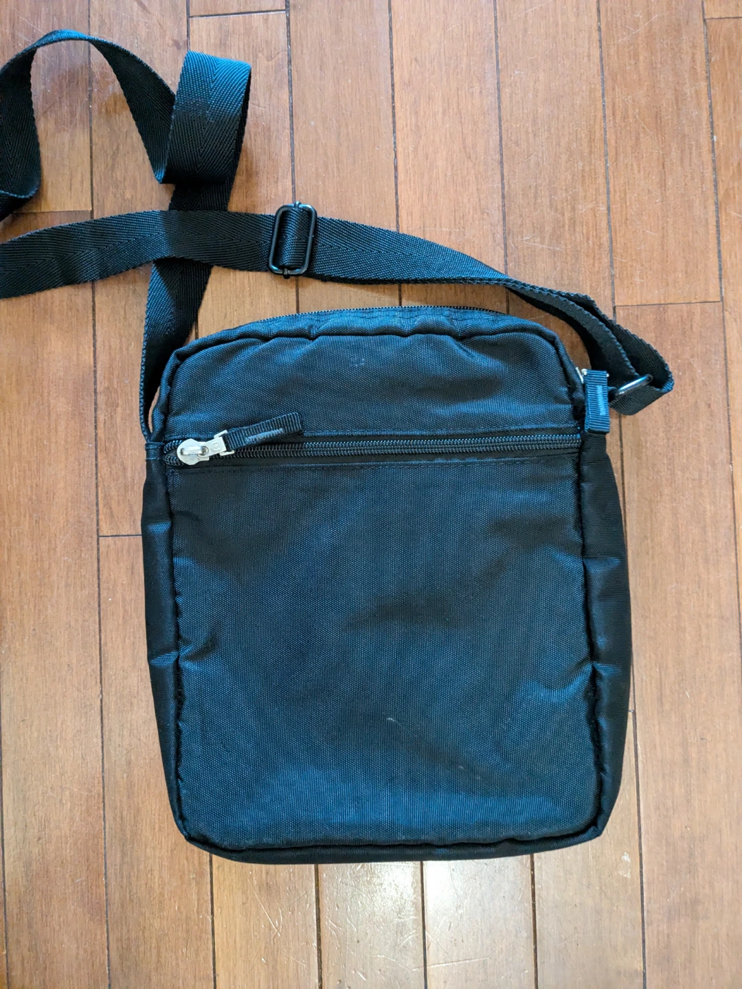 Swiss Gear Black Messenger Bag with RFID Protection - photo 3