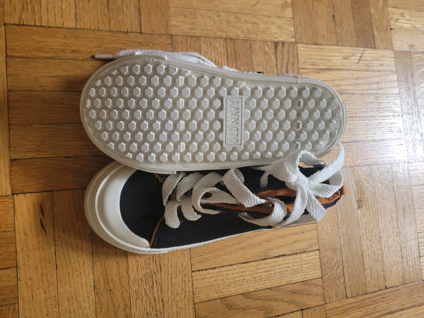 Brand New Old Navy High-Top Sneakers - Size 7 - photo 3