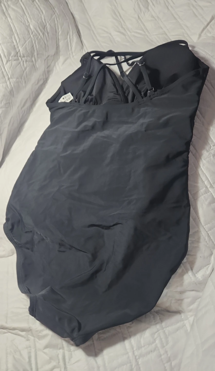 KI LAPHEE Black One-Piece Swimsuit
