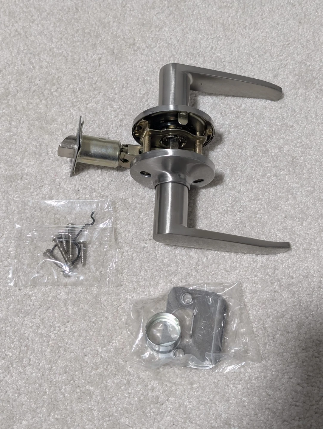 New Stainless Steel Lever Door Lock Set - photo 2
