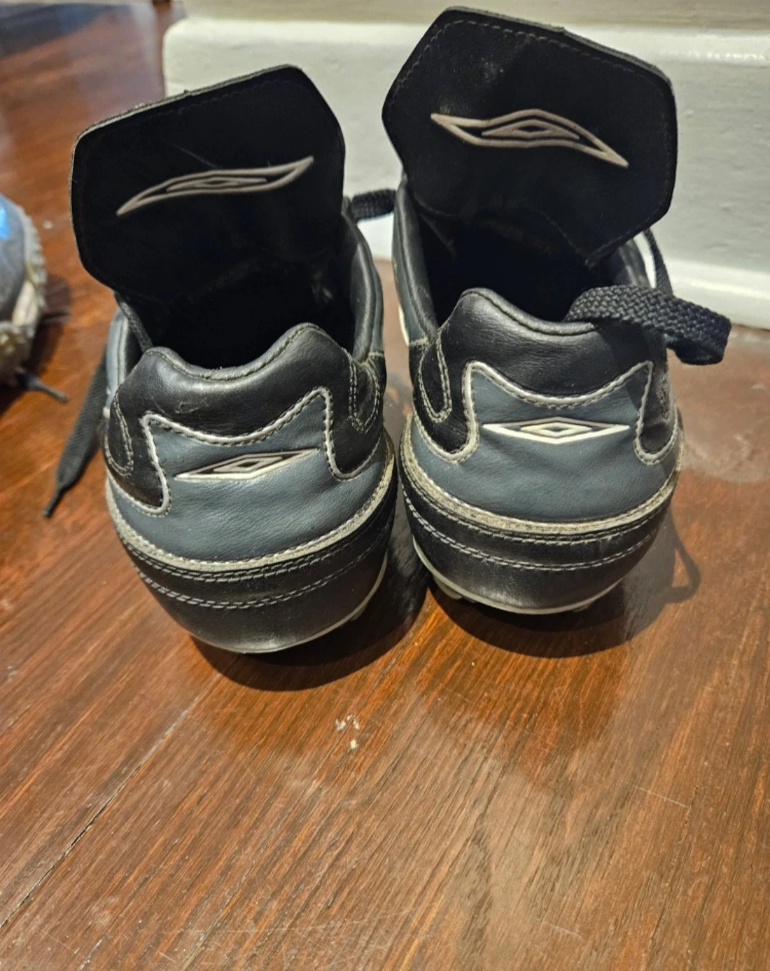 UMBRO Soccer Shoes US size 9.5 - photo 4
