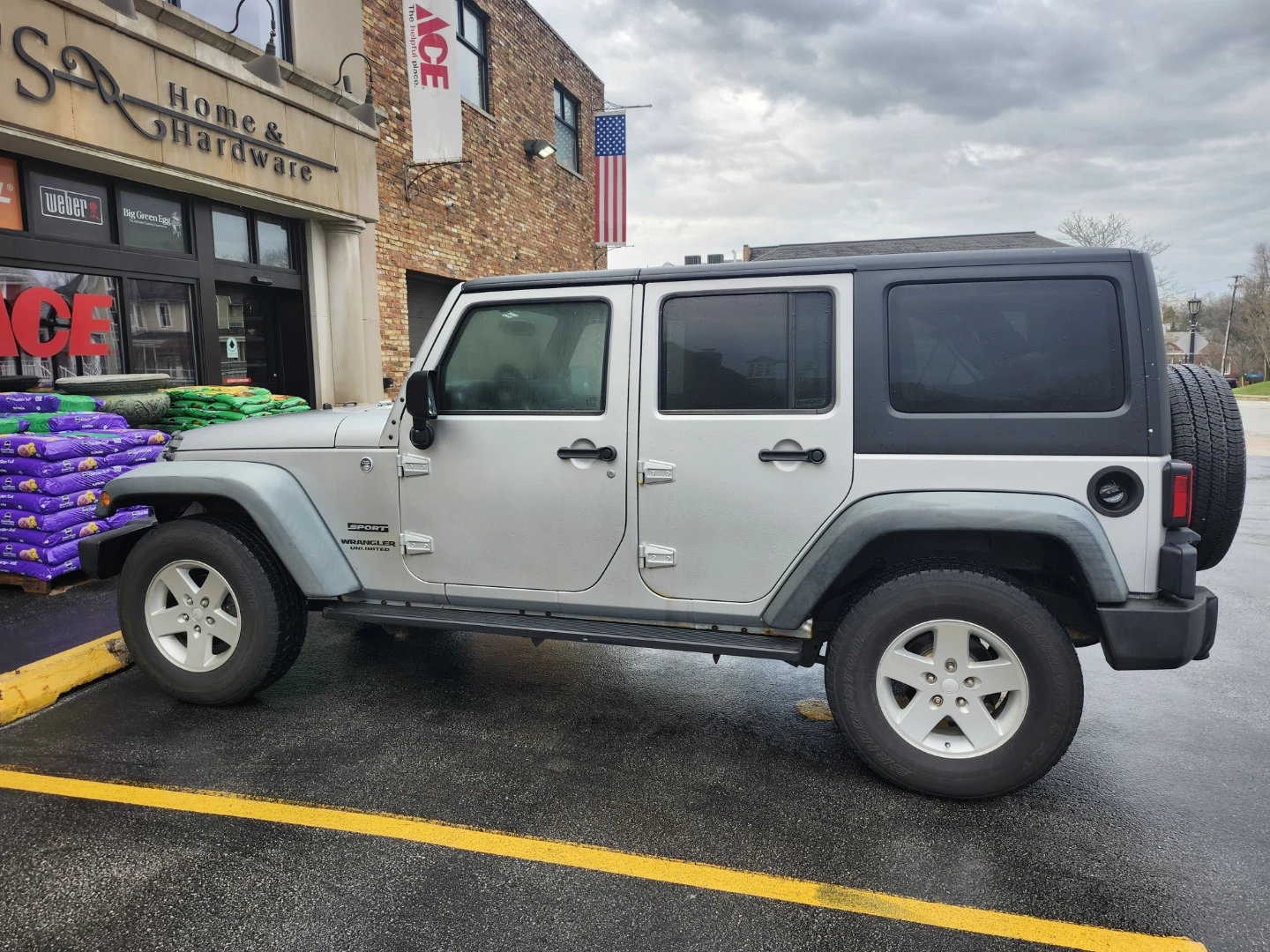 Jeep Wrangler Sport 4x4 SUV 2012 - photo 2