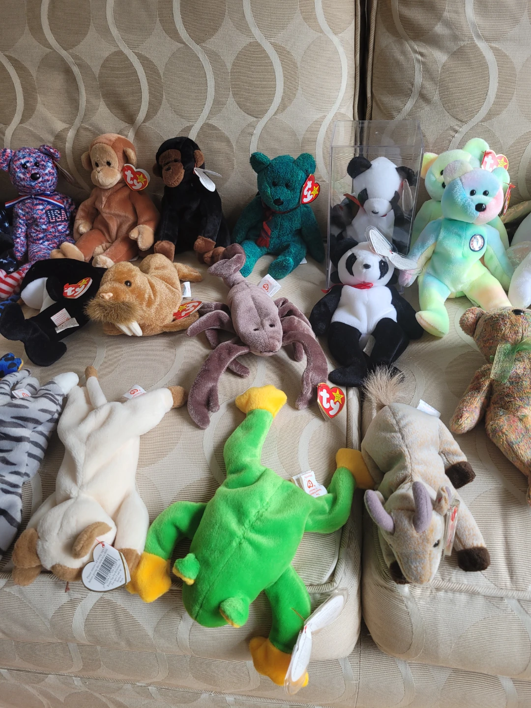 Collection of 36 Ty Beanie Babies+2 Plush BB - photo 3