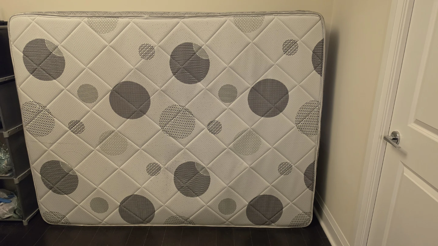 Queen Mattress in good condition