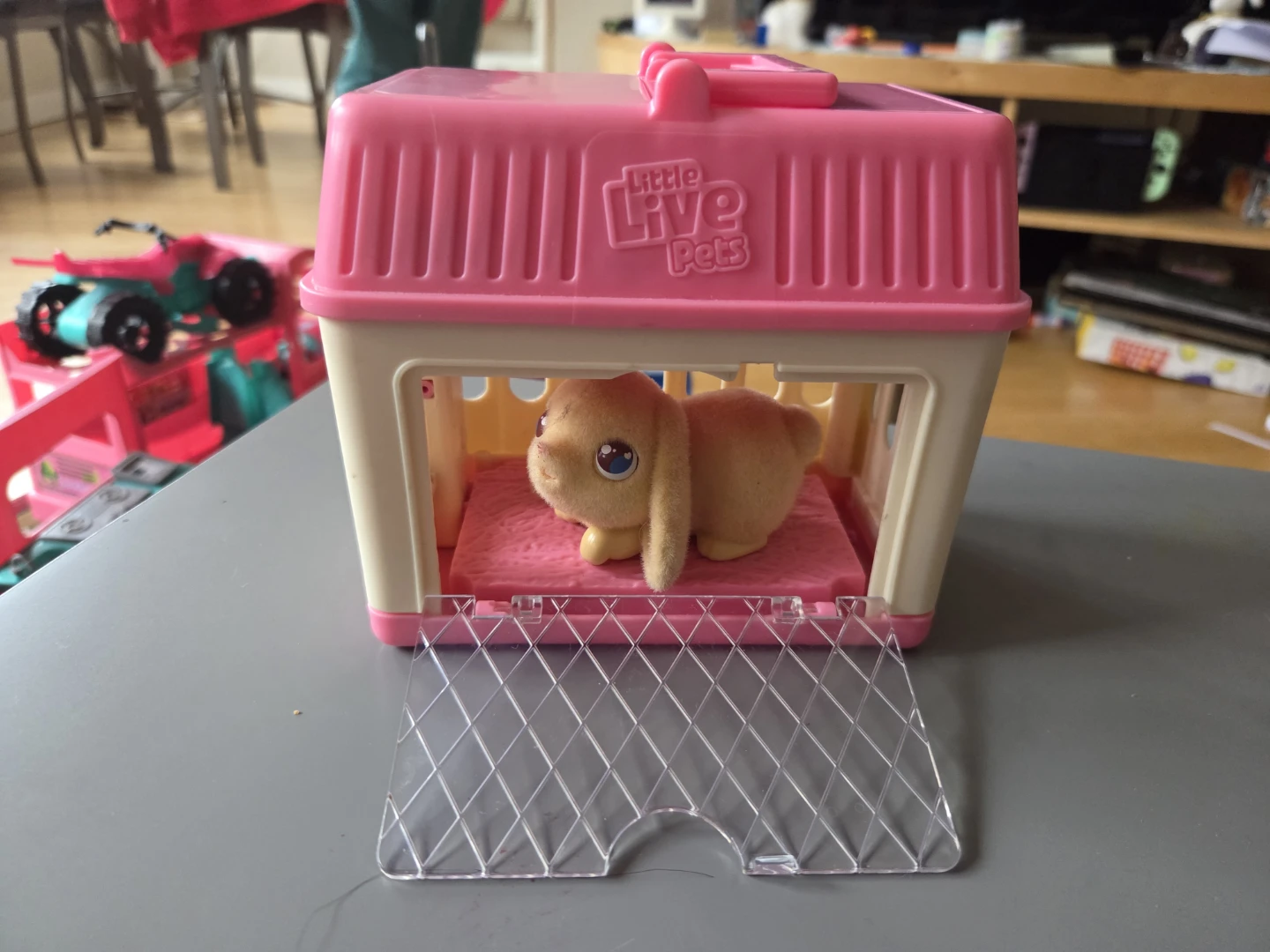 Little Live Pets Pet Carrier with Plush Dog Toy - photo 4