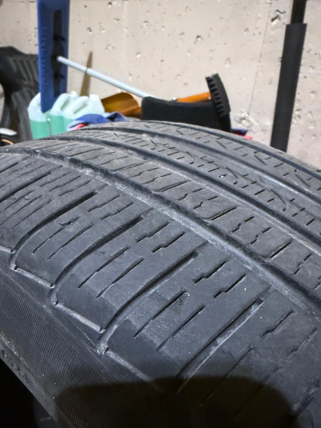 Pirelli Cinturato P7 All Season Run Flat Tires 225/45R17 - photo 2