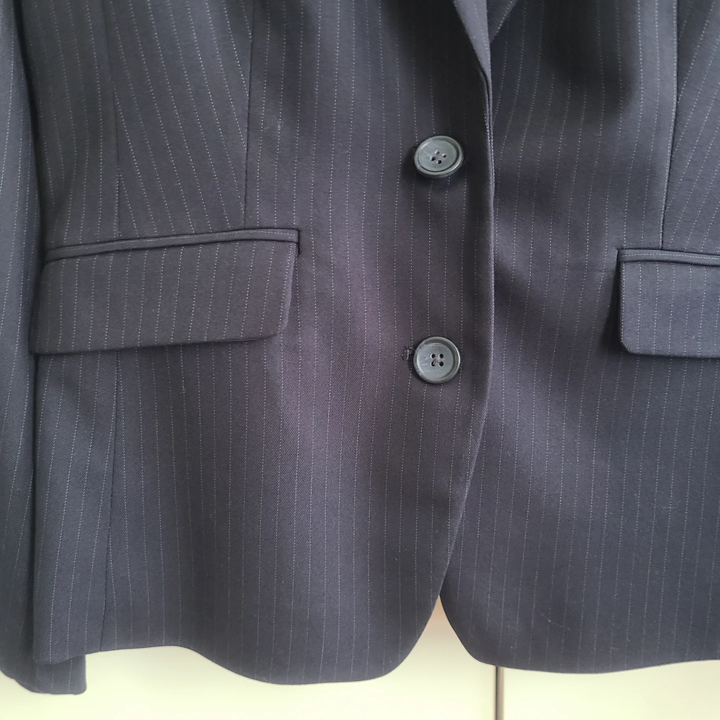Banana Republic Pinstripe Blazer Size 10 - photo 4