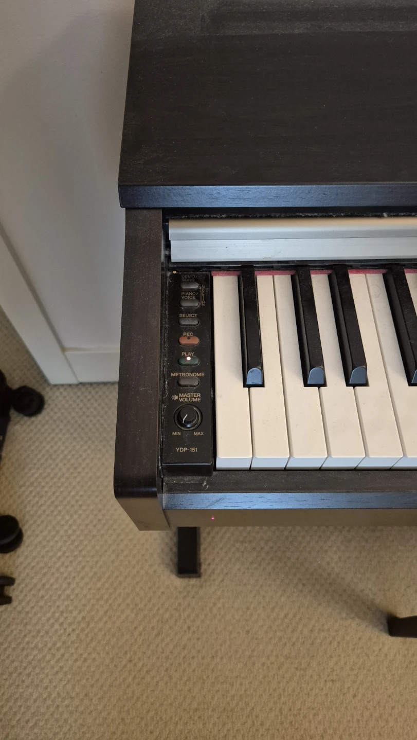 Yamaha YDP-151 Digital Piano - photo 2