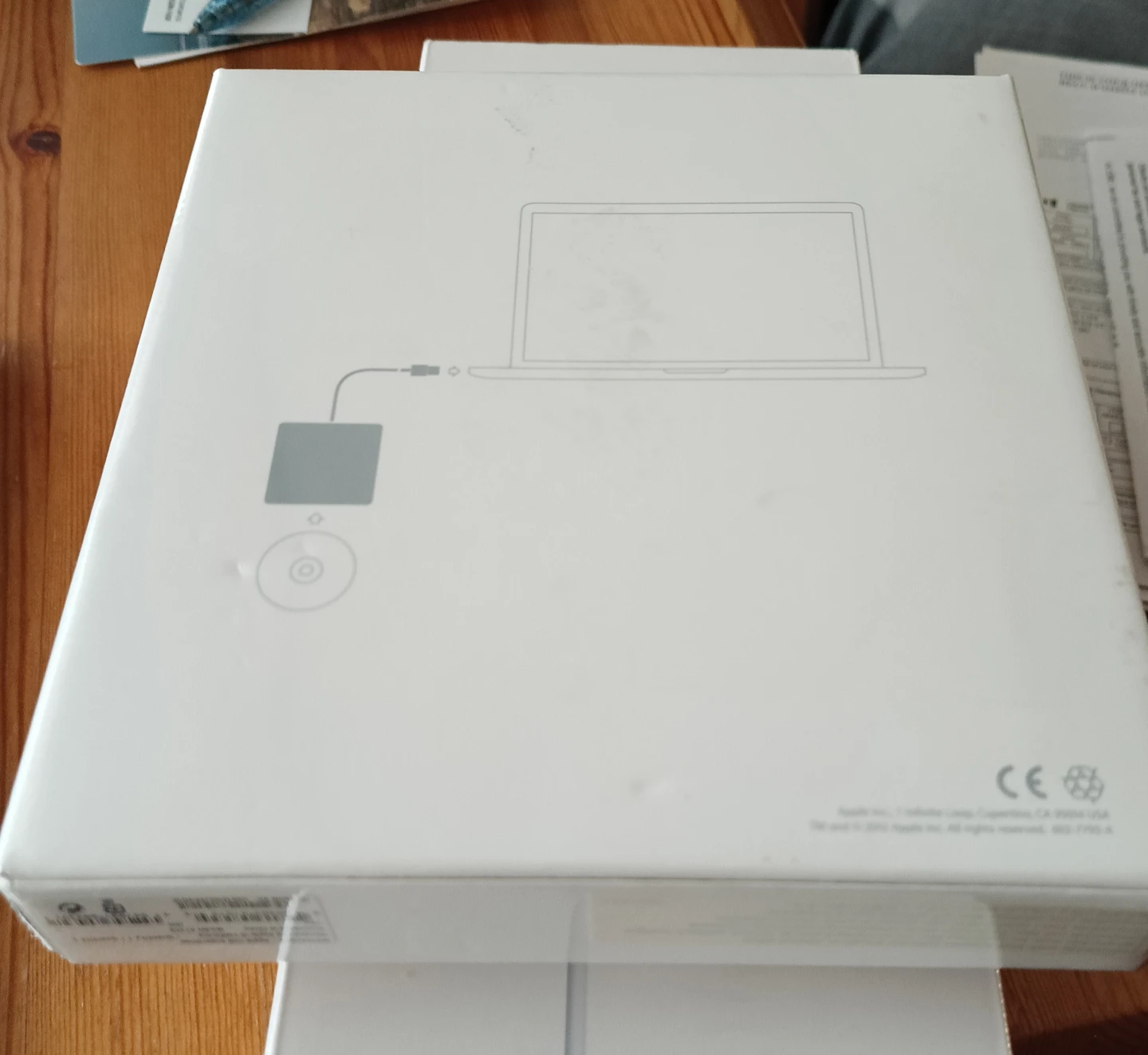Apple USB SuperDrive External Drive - photo 2