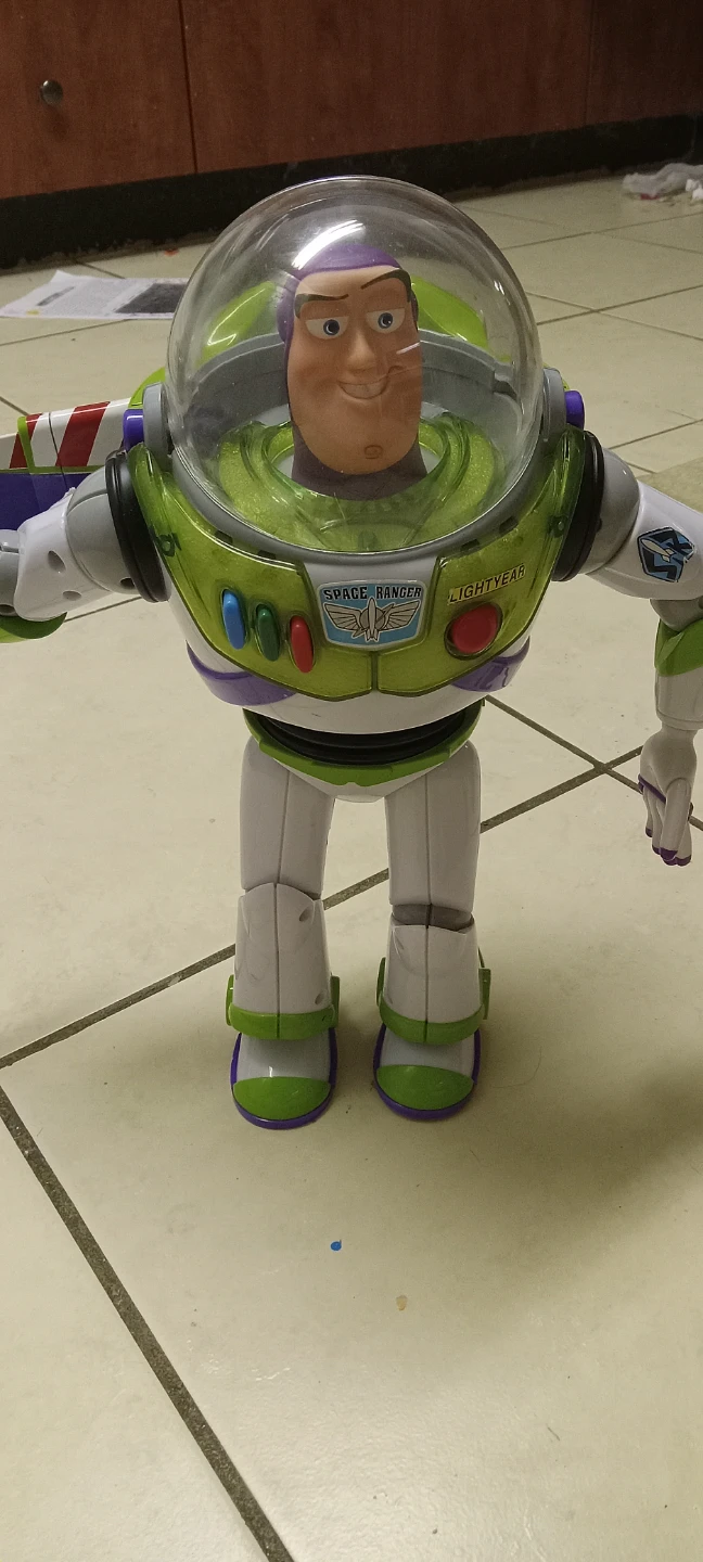 Buzz Lightyear Action Figure Toy 🌿