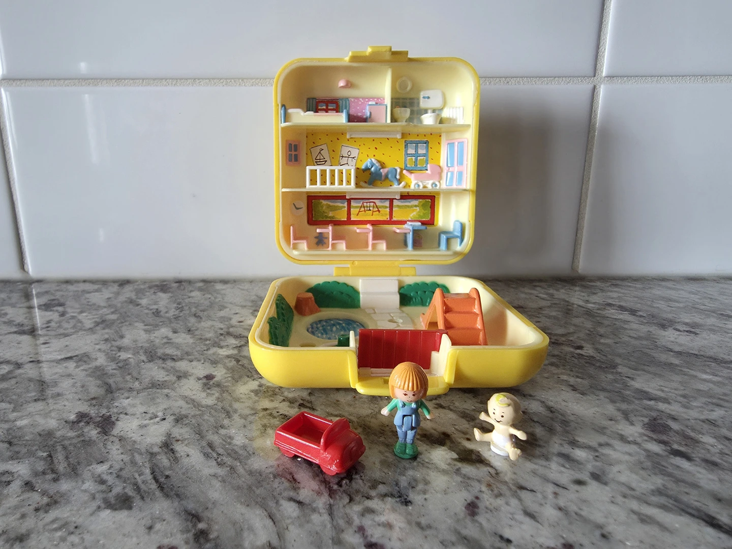 1989 Polly Pocket - Midge's Play School
