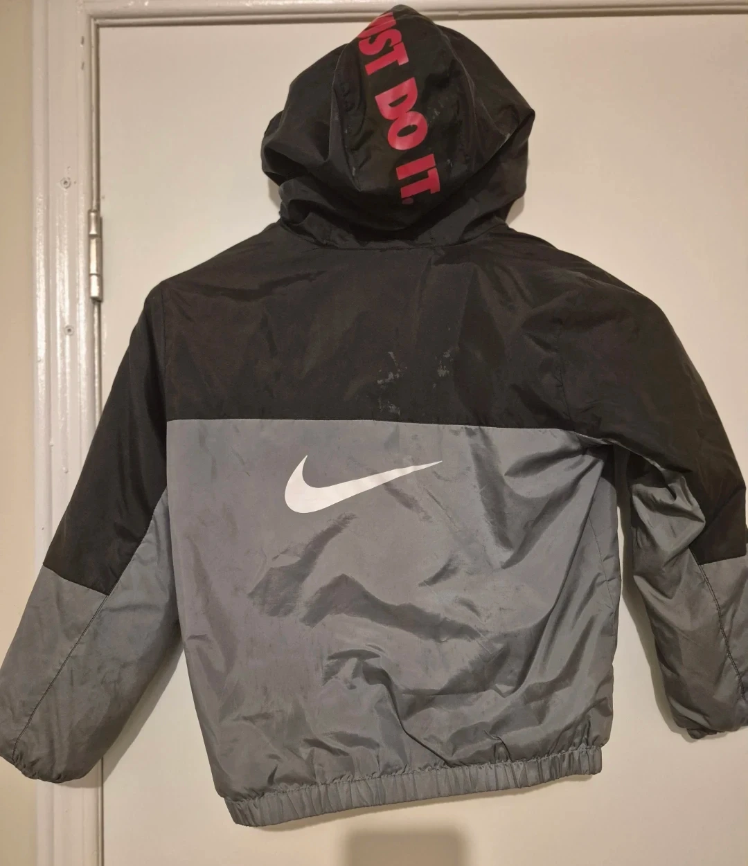 Nike Youth Windbreaker Jacket Size 6-7 Years