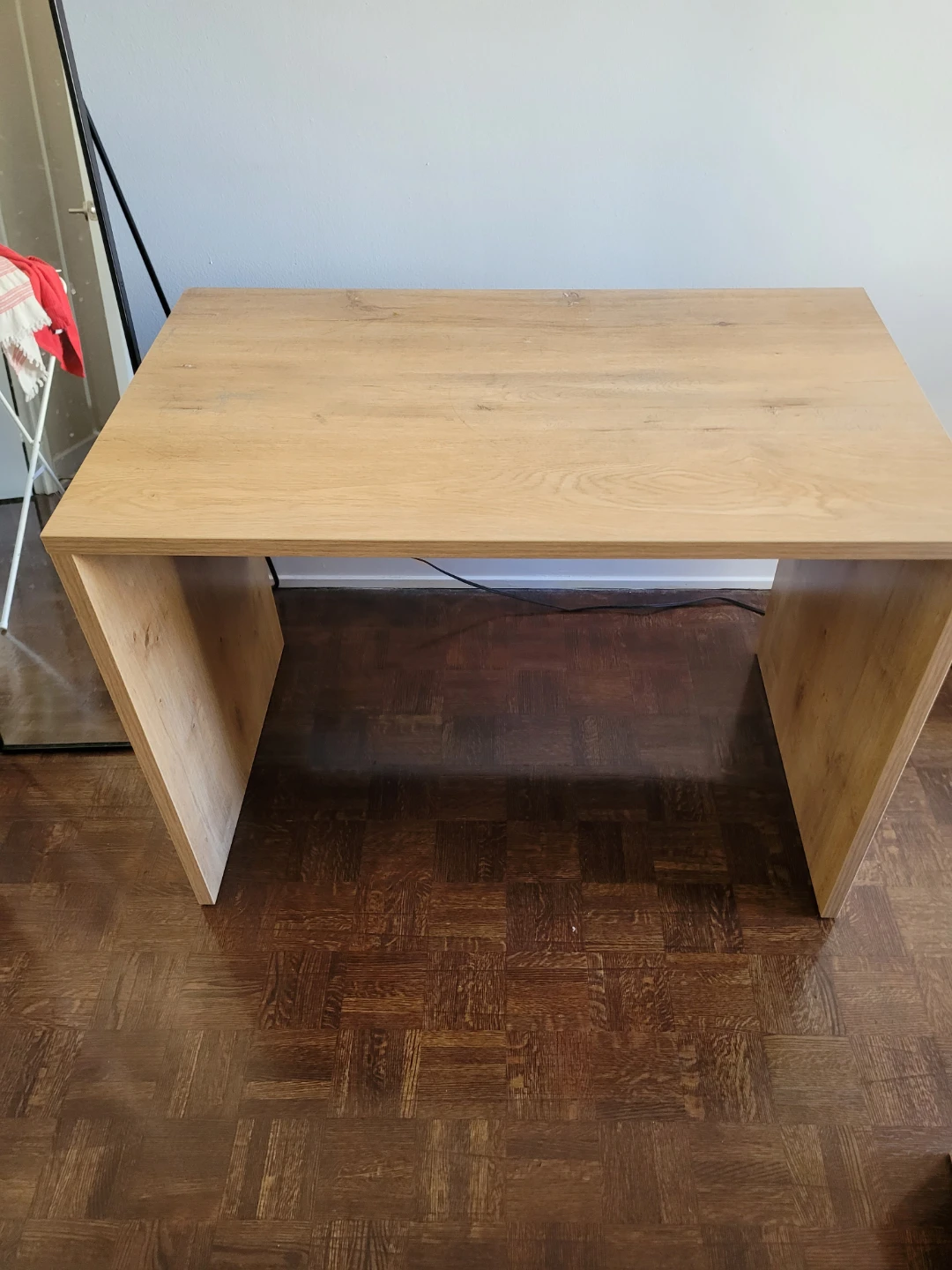 Moving out sale. Modern wooden Desk - photo 2