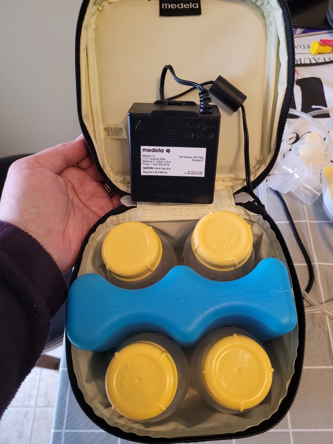 Medela pump - photo 4