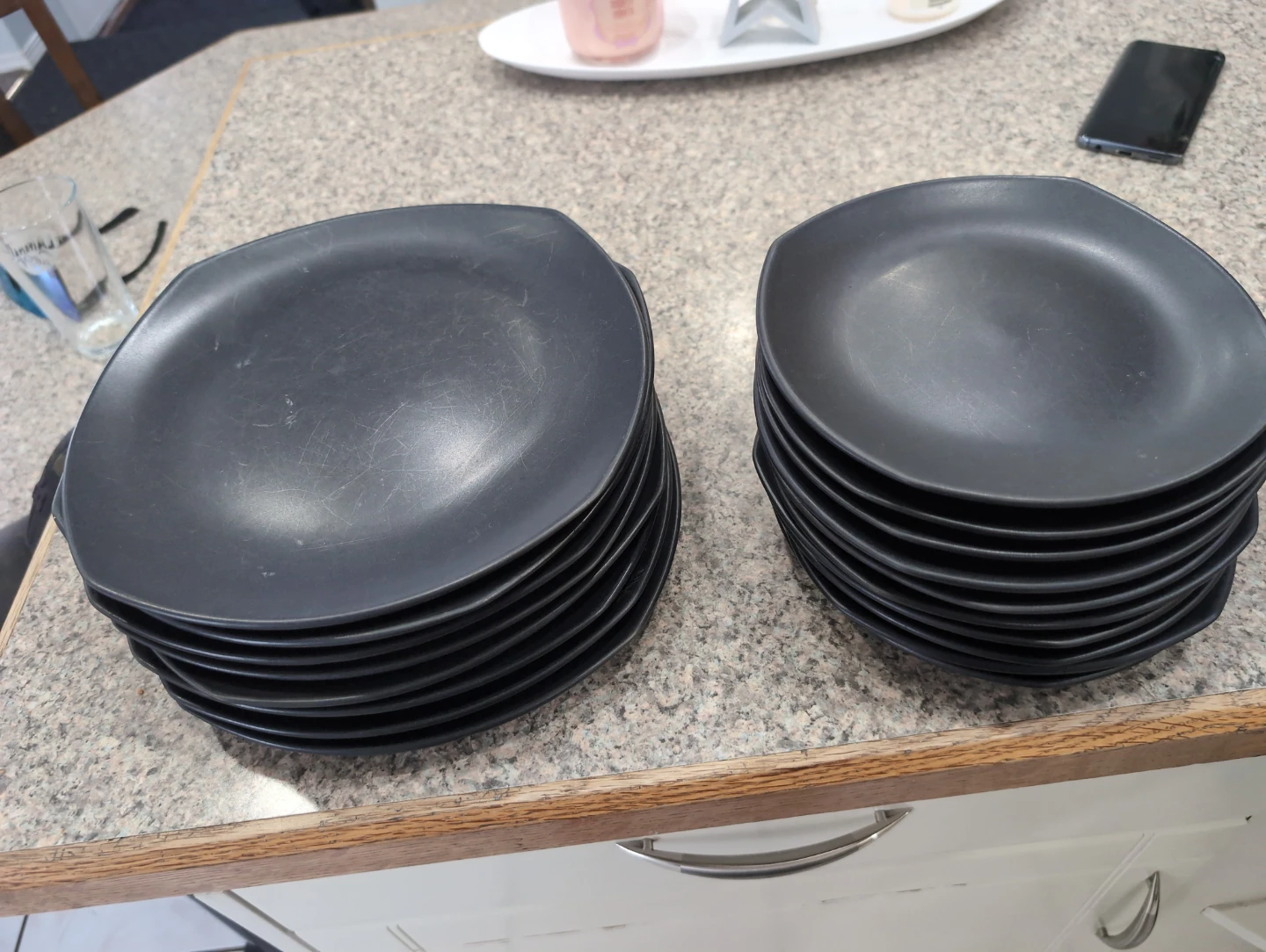 Set of 8 Black Matte Plates