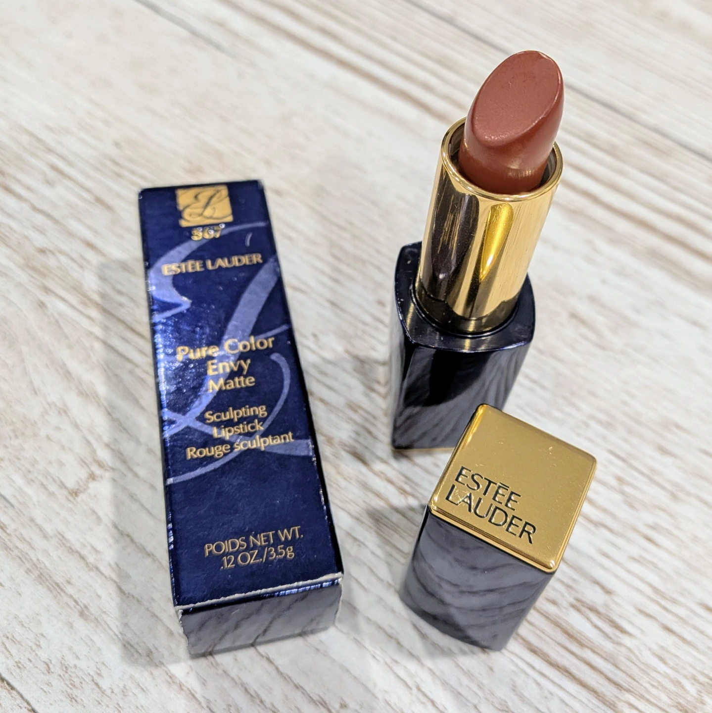 Estée Lauder Pure Color Envy Matte Lipstick Shade 567🌱