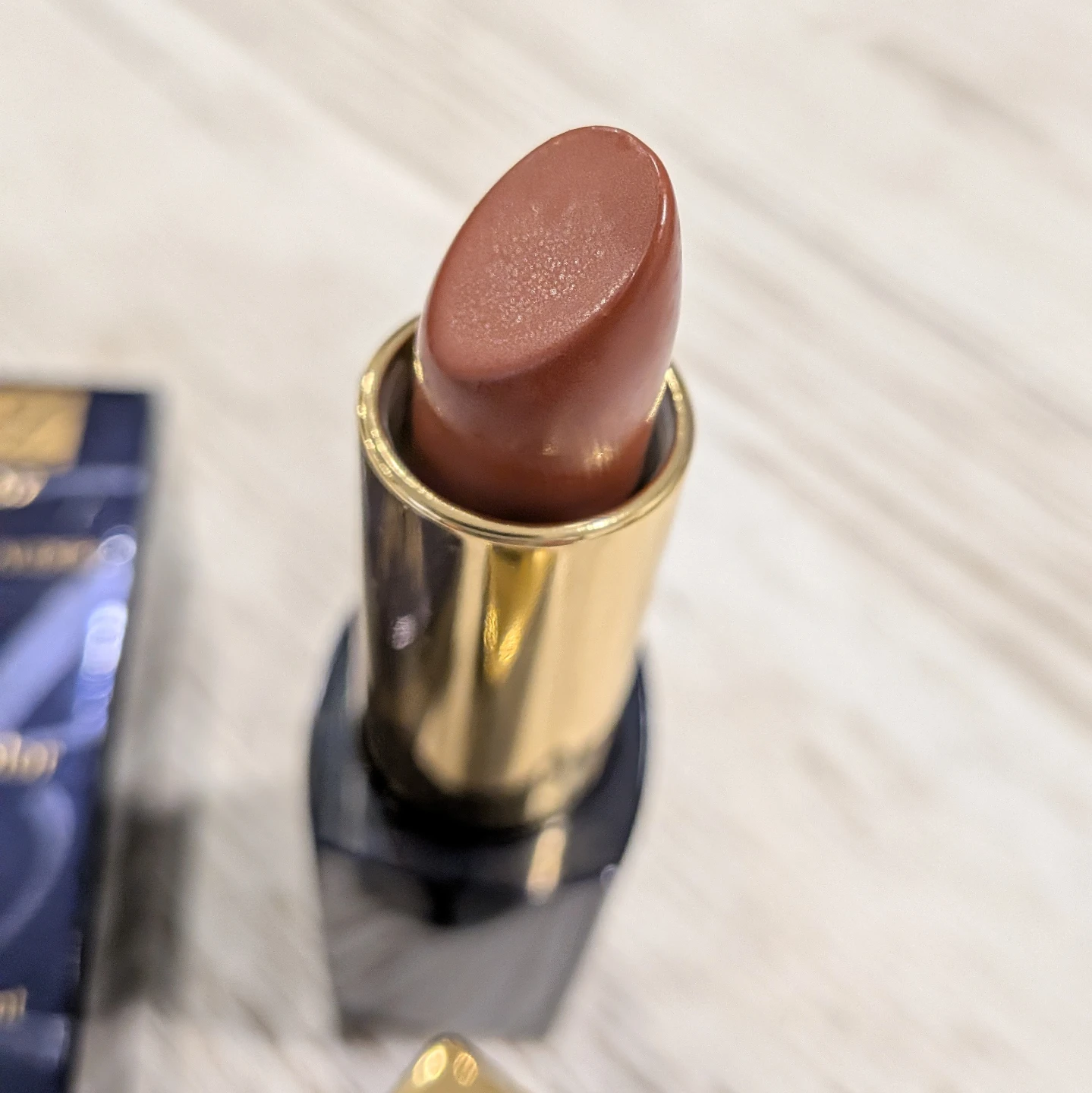 Estée Lauder Pure Color Envy Matte Lipstick Shade 567🌱 - photo 3