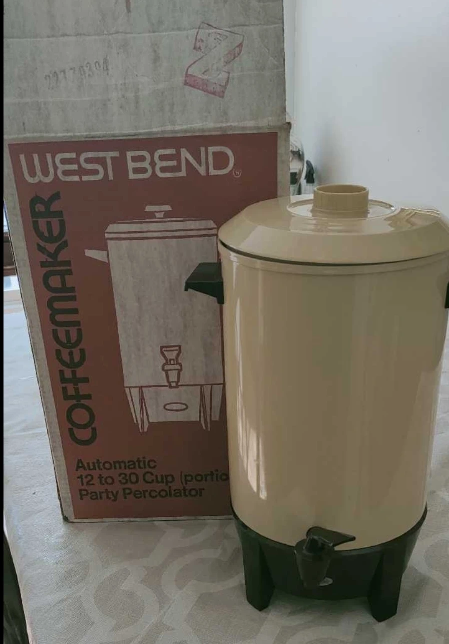 West Bend Automatic 12 to 30 Cup Party Percolator - photo 2