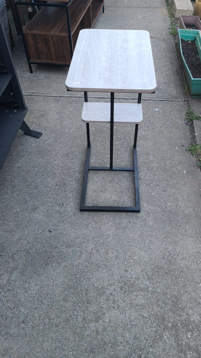 C-Table with Light Wood Finish and Black Metal Frame - photo 4