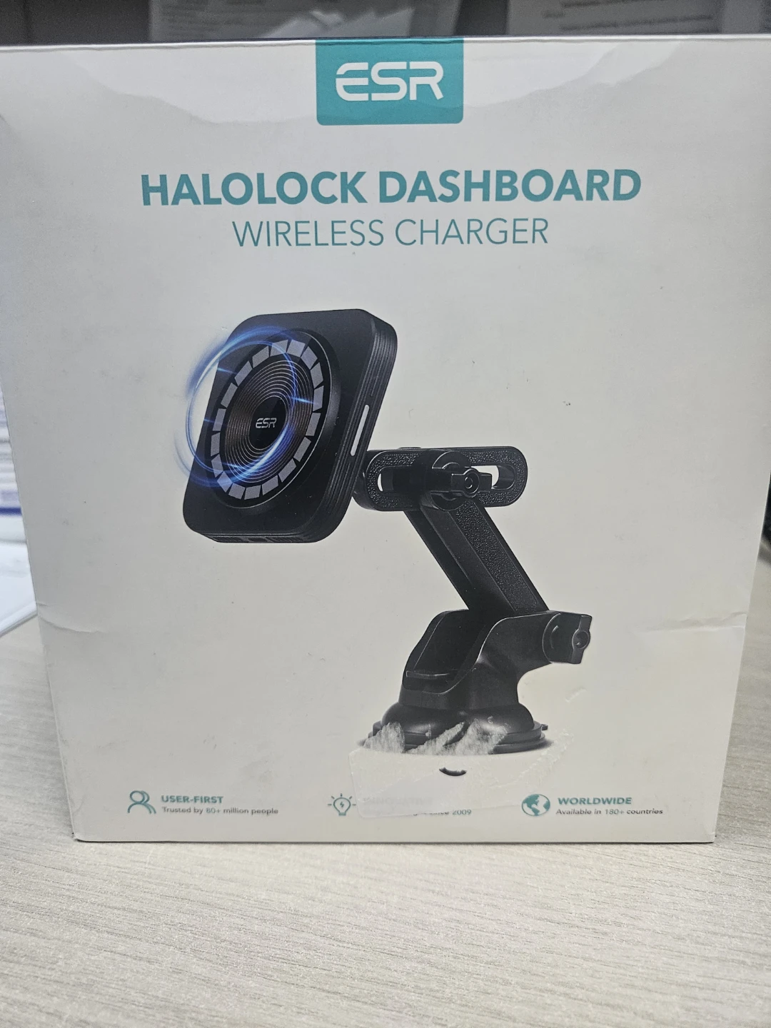 ESR HALOLOCK Dashboard Wireless Charger