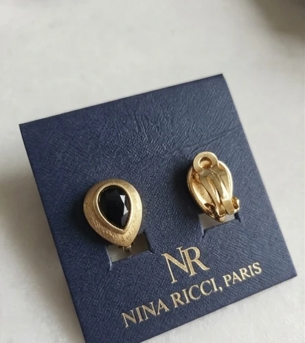 Nina Ricci Clip-On Earrings with Black Gemstone - photo 2