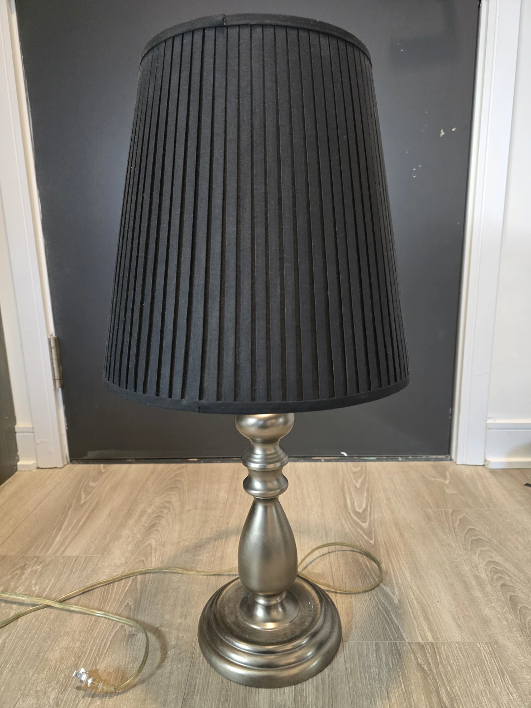 Table Lamp - photo 2