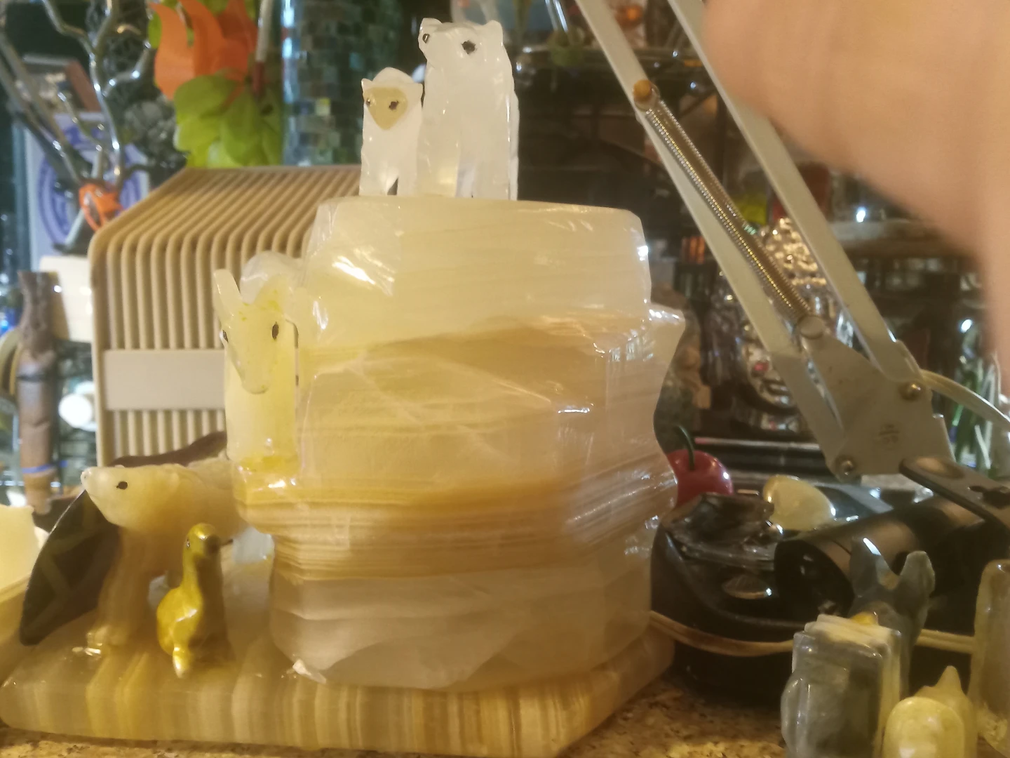 Onyx Stone Carving - Polar Bears and Seals display lamp