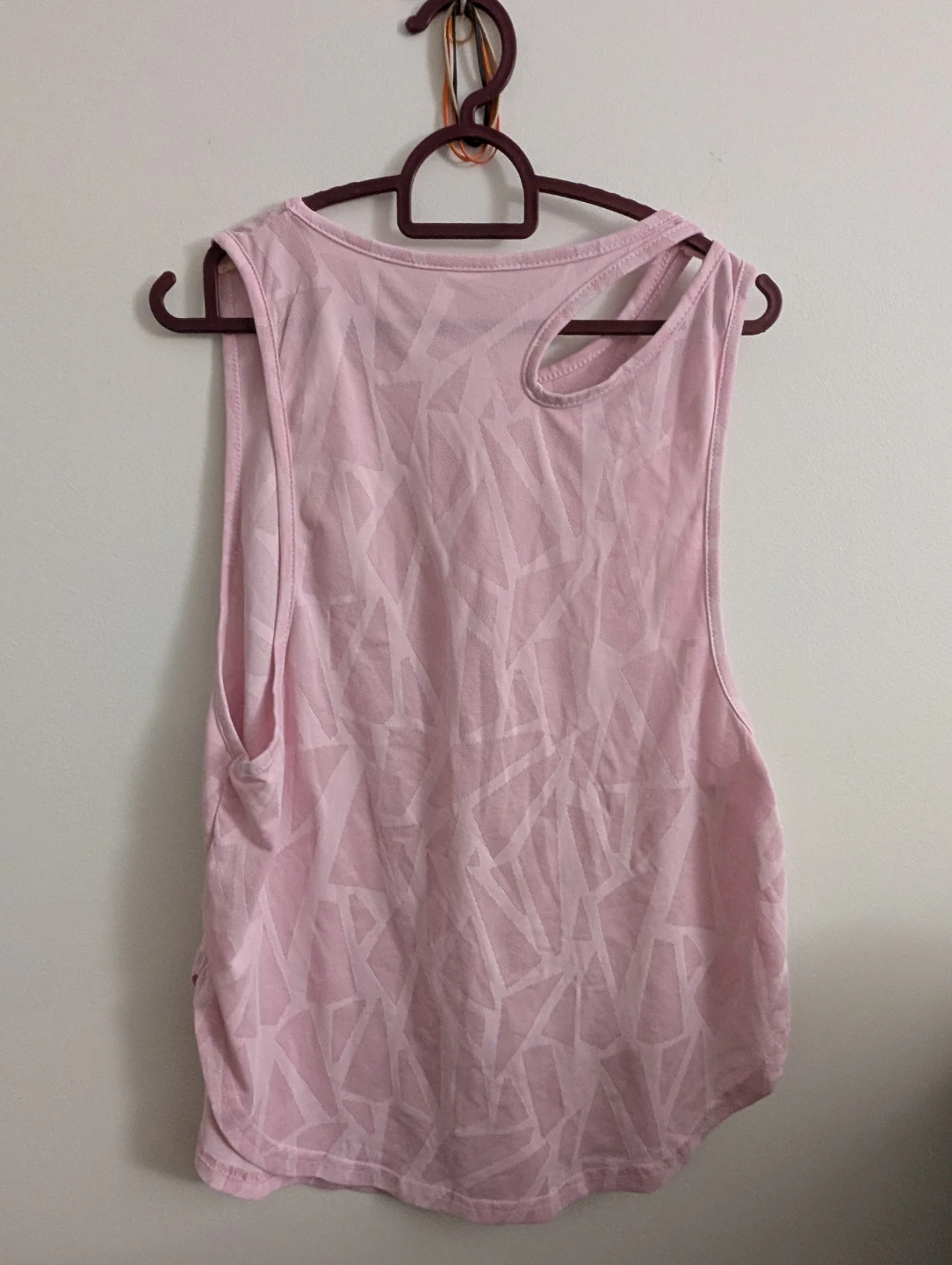 Pink Athletic Camo Workout Yoga Tank Top Cut out Design ptp 19" - photo 2