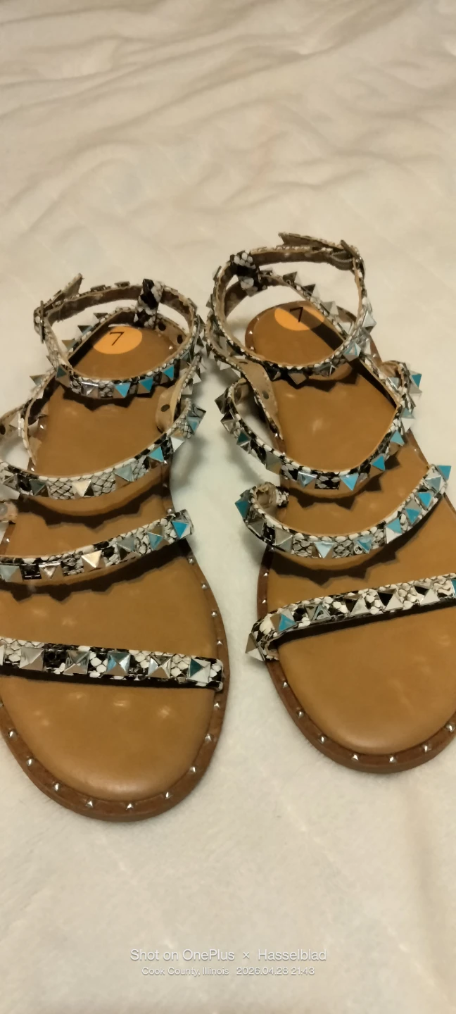 Cushion Aire Studded  sandals 7