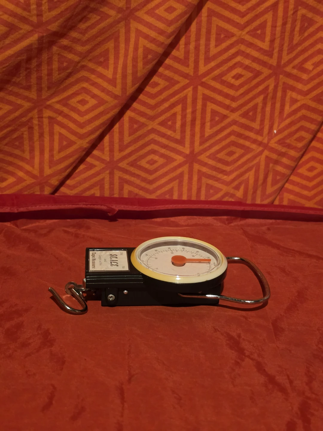 32kg Scale and Tape Measure - photo 3