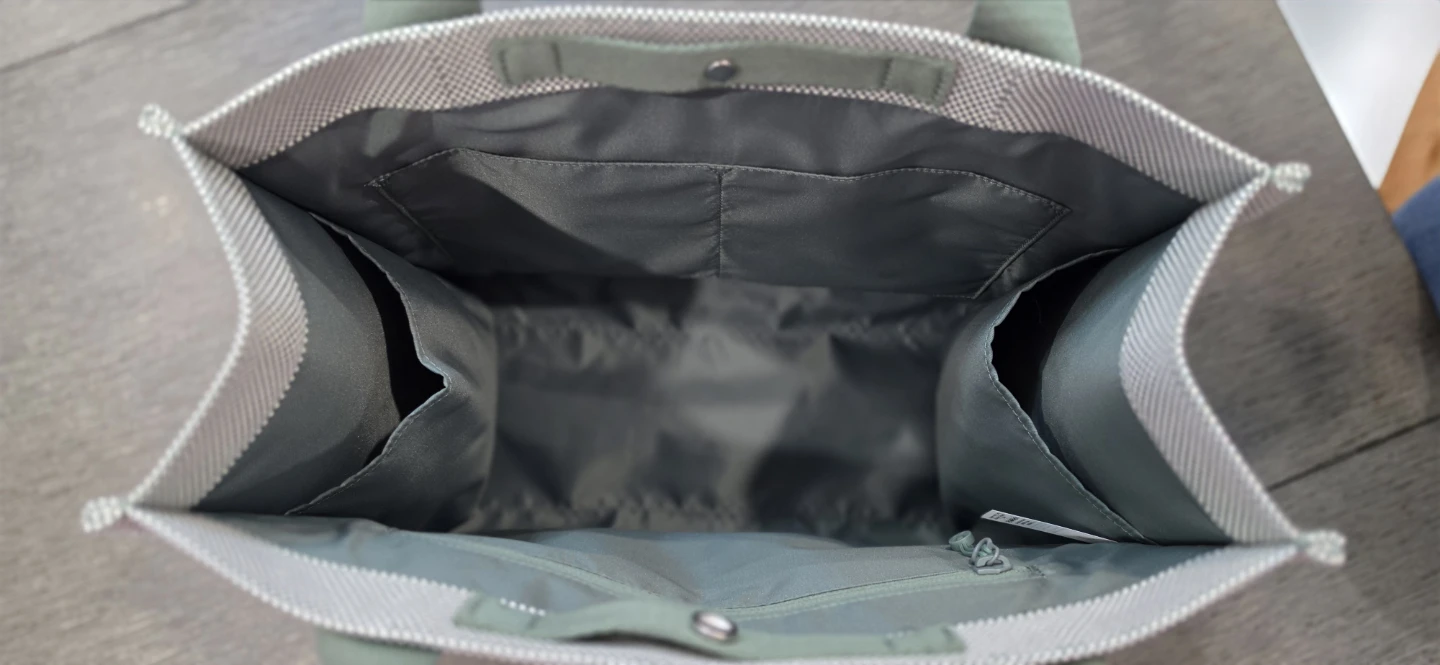 Lululemon Two-Tone Canvas Tote Bag 10L - photo 3