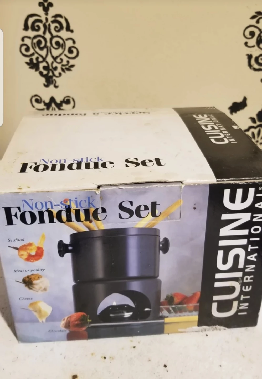 Cuisine International Non-stick Fondue Set