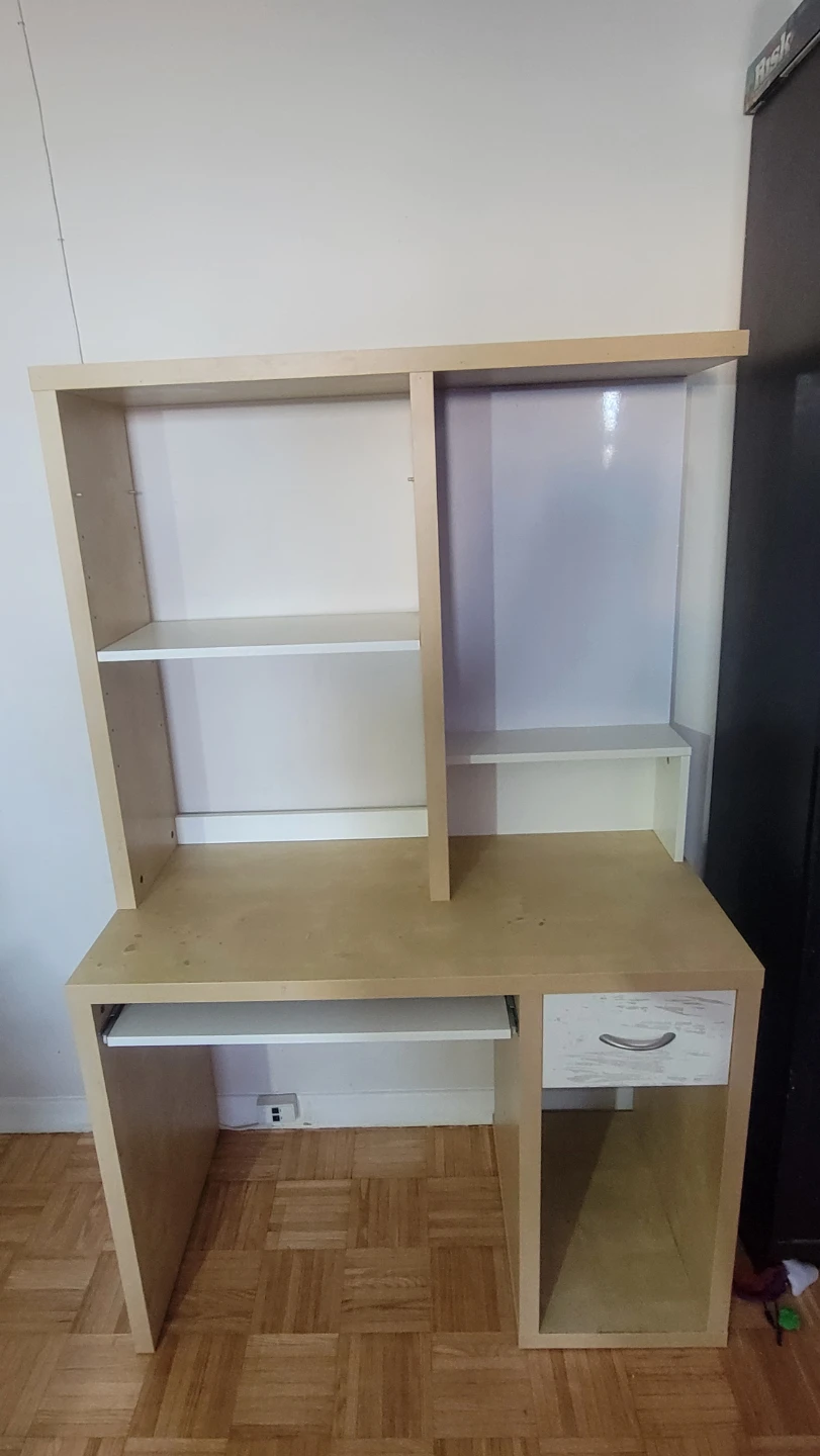 Kids Desk with Hutch and Drawer
