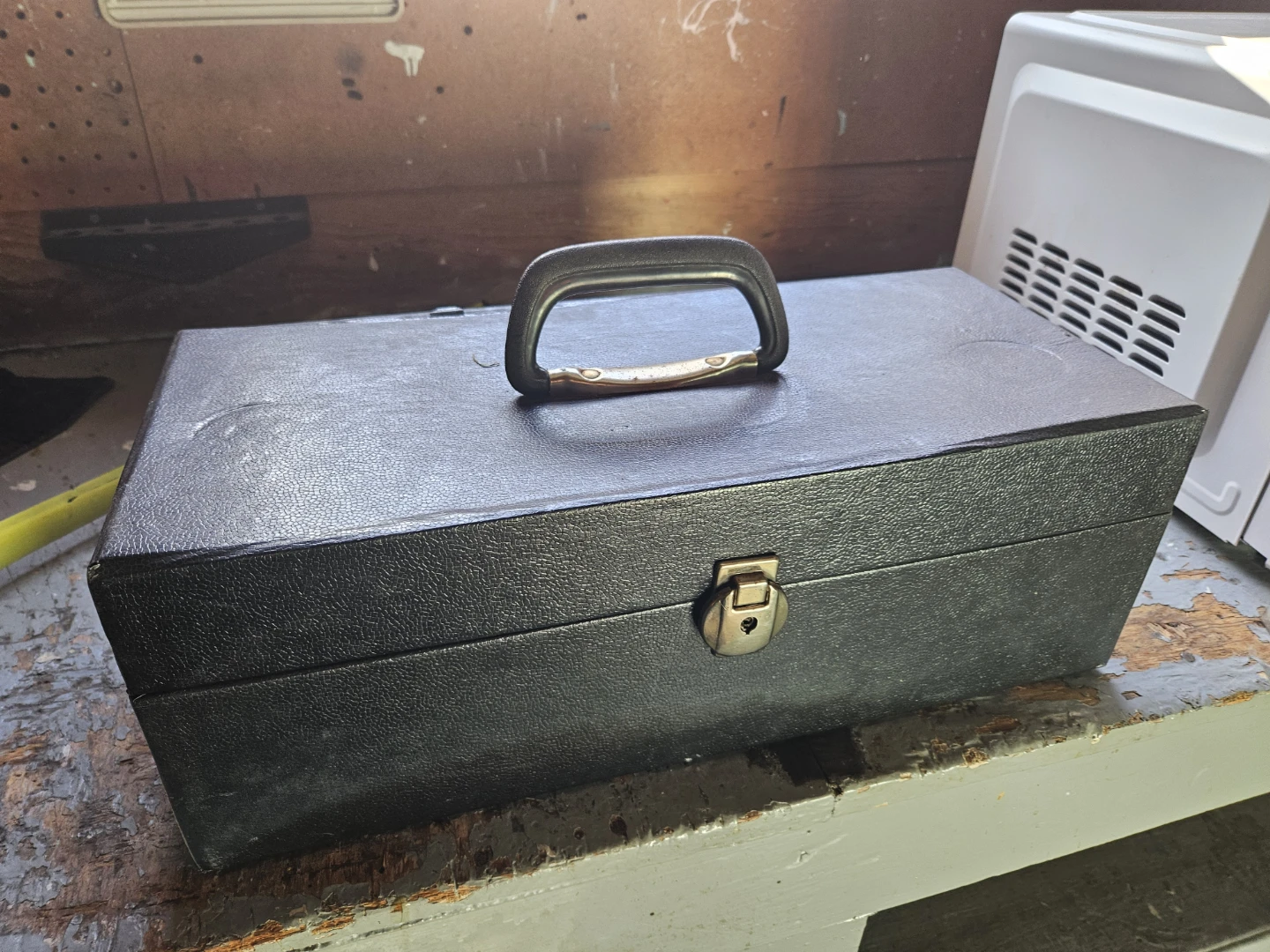 Vintage 8-Track Tape Collection Case with Tapes - photo 2