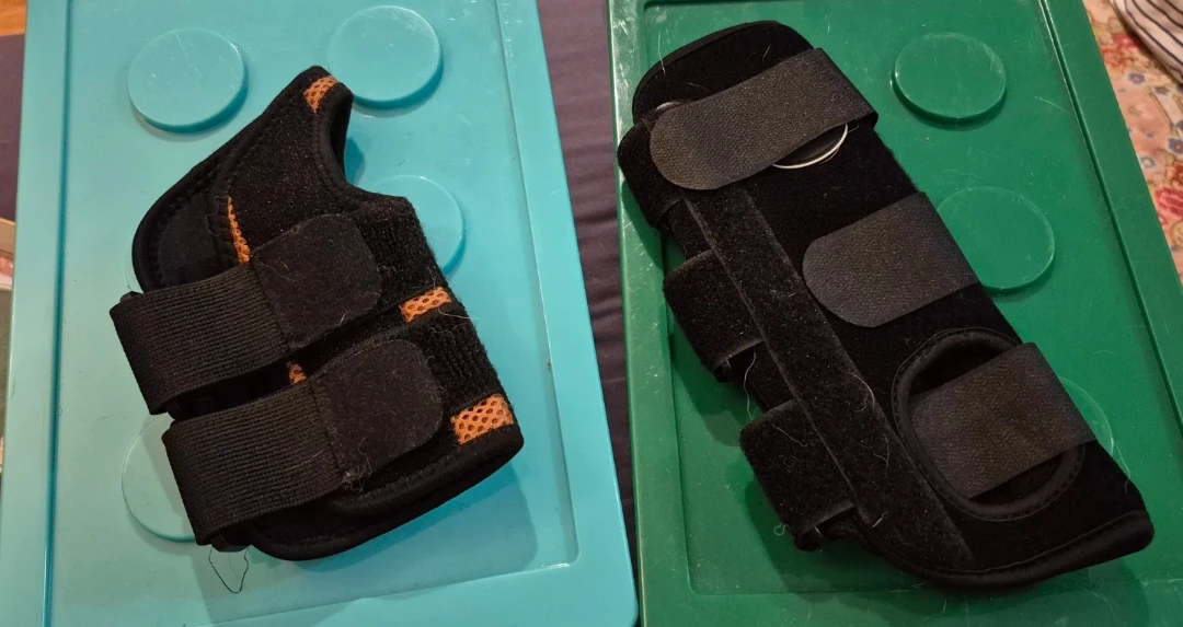 Black Wrist Support Brace - photo 2