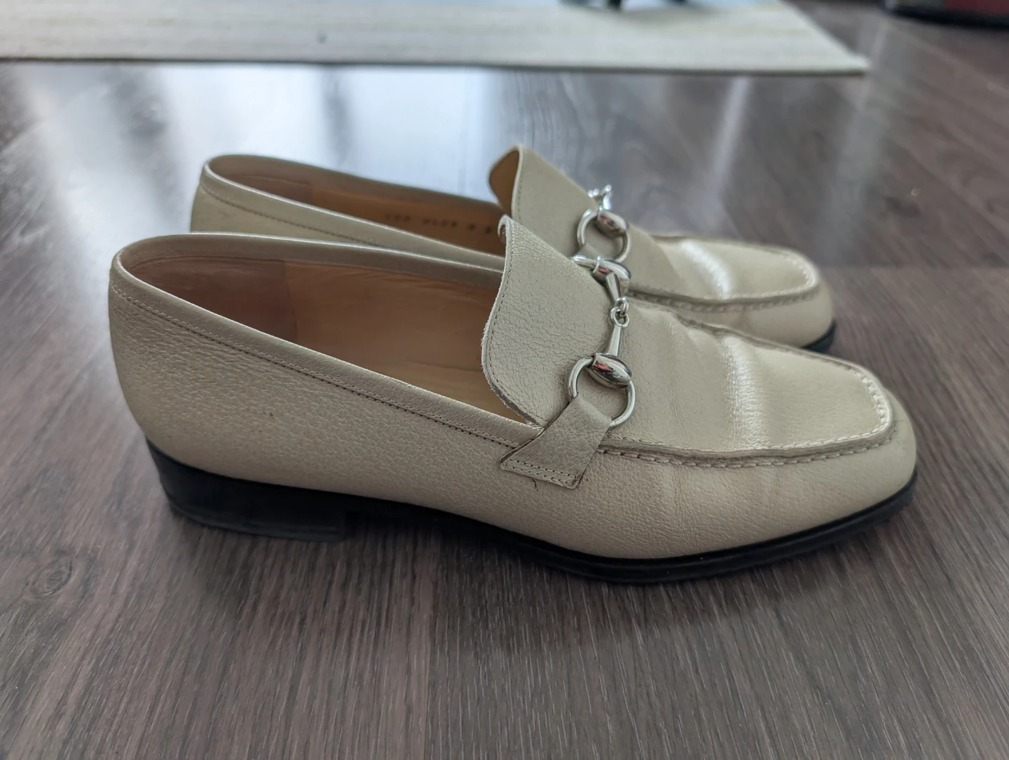 GUCCI Beige Leather Horsebit Loafers - photo 2
