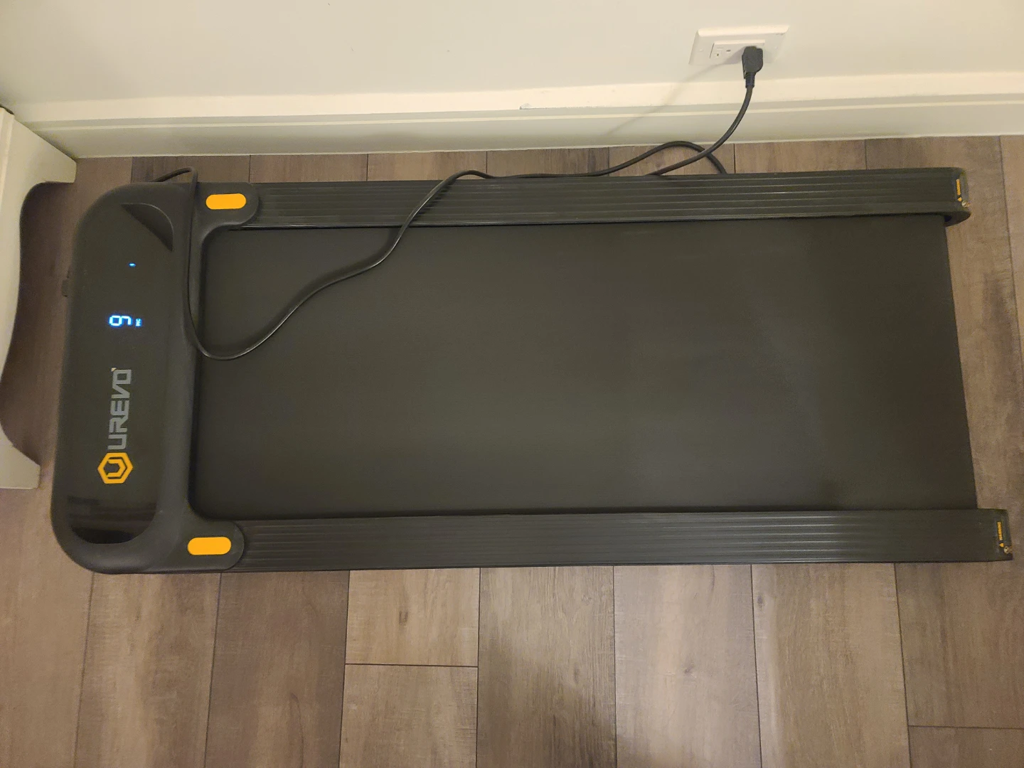 SELL BY MAY 16 UREVO walk pad Treadmill. Incline 9. With remote - photo 3