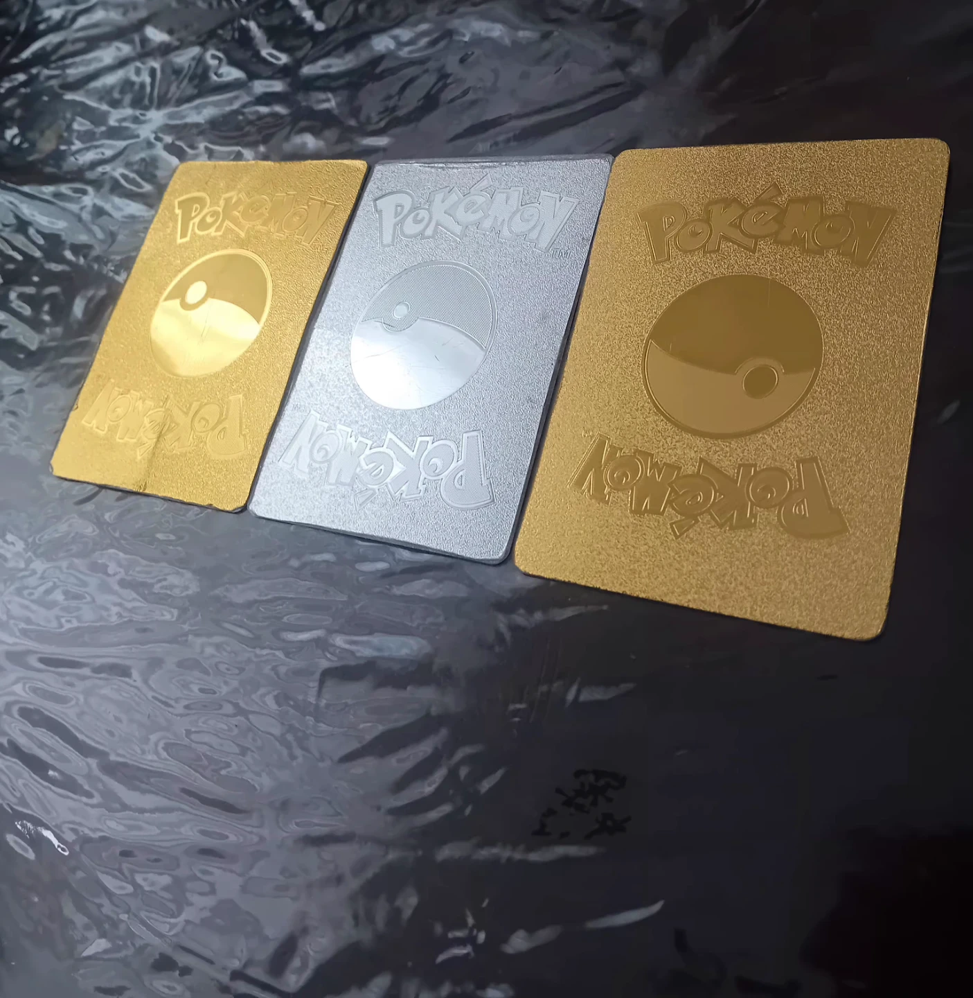Pokemon Metal Cards Pikachu Charizard
