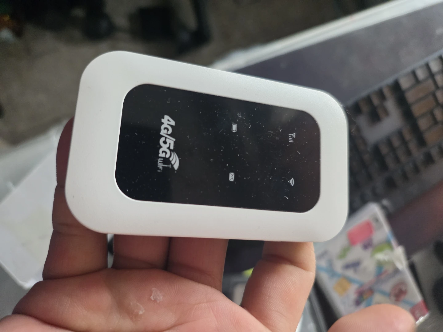 White 4G/5G WiFi Hotspot - photo 2